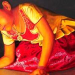 tamil-traditional-woman-agal-lamp